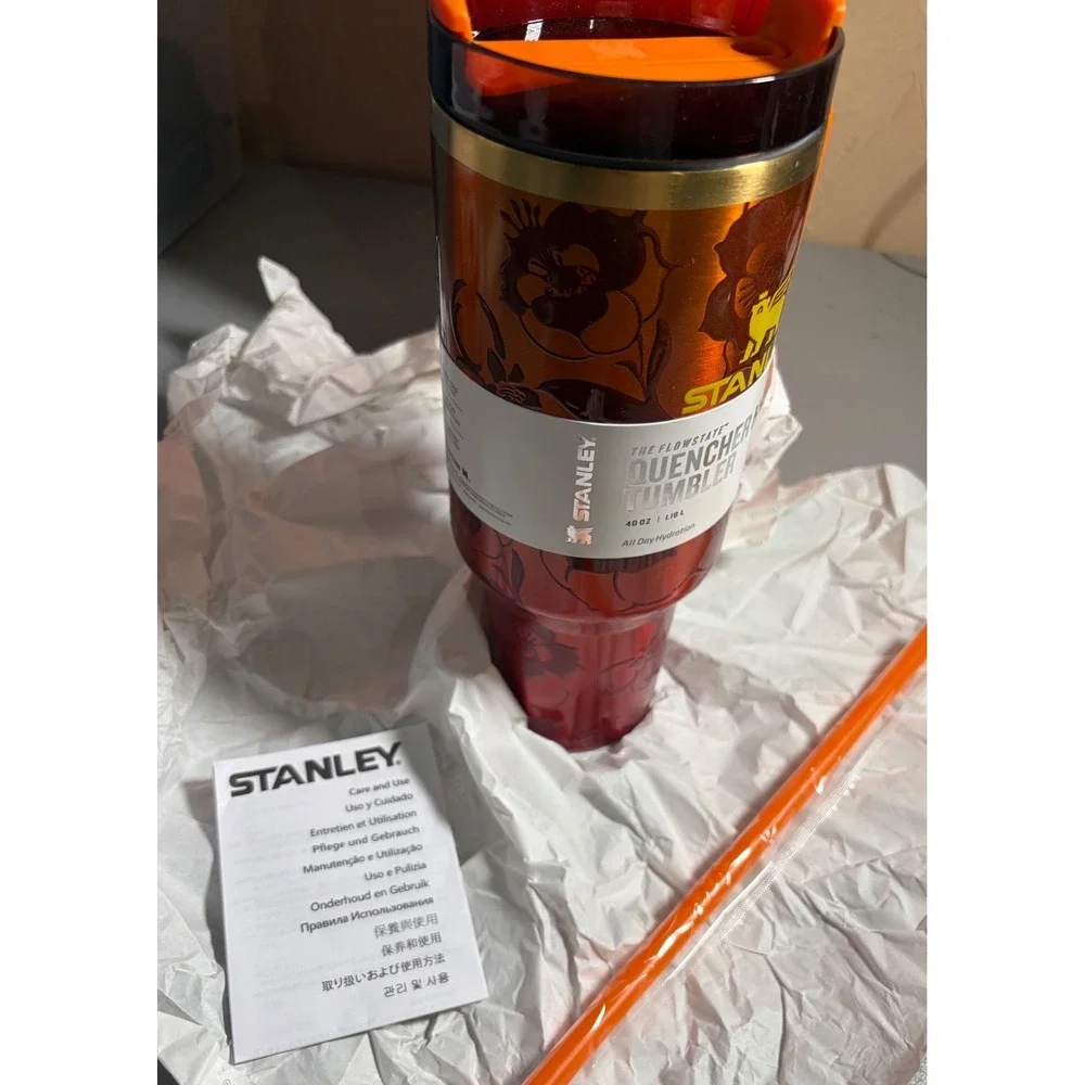 Stanley Karol G Quencher H2.0 Tumbler 40 oz Red Orange Limited Edition Floral